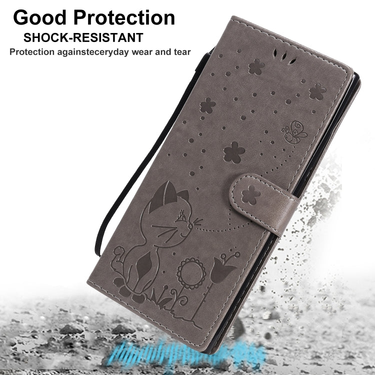 For Samsung Galaxy Note 20 Ultra Cat Bee Embossing Pattern Shockproof Horizontal Flip Leather Case with Holder & Card Slots & Wallet(Green)