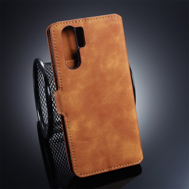 DG.MING Retro Oil Side Horizontal Flip Protective Case for Huawei P30 Pro, with Holder & Card Slots & Wallet (Brown)