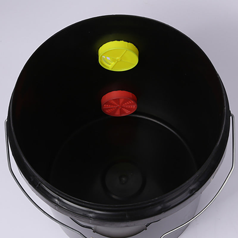 1Pcs Outdoor Waterproof Wasp Fruit Fly Trap Newest Useful