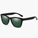 Unisex Retro Fashion Plastic Frame UV400 Polarized Sunglasses (Matte Black + G15 Green)