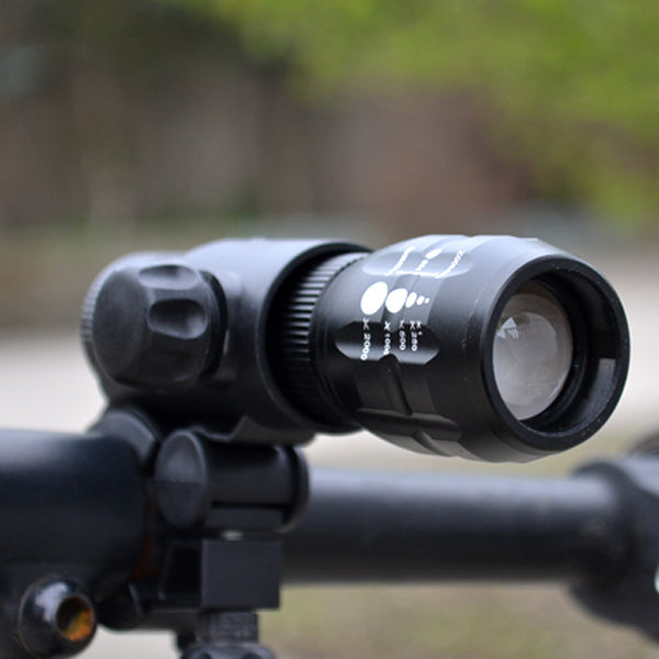 Q5 240Lumens 3Modes Outdooors Bicycle LED Flashlight+ Mount For 18650/AAA