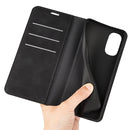 For Motorola Moto G52 4G Retro-skin Magnetic Suction Leather Phone Case(Black)