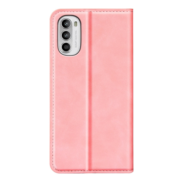 For Motorola Moto G52 4G Retro-skin Magnetic Suction Leather Phone Case(Pink)