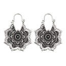 Vintage Ethnic Style Metal Openwork Flower Flower Earrings Bohemian Carved Earrings(silver)