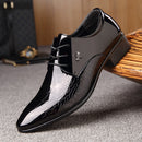 Men Pointed Glossy Crocodile Texture Leather Shoes, Shoe Size:39(Black)