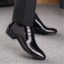 Men Pointed Glossy Crocodile Texture Leather Shoes, Shoe Size:41(Black)