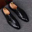 Men Business Dress Shoes Crocodile Leather Shoes Pointed Strips Brock Casual Shoes, Size:47(Black)