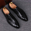 Men Business Dress Shoes Crocodile Leather Shoes Pointed Strips Brock Casual Shoes, Size:47(Black)