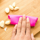 2 PCS Kitchen Peeling Garlic Press Garlic Peeler Does Not Hurt the Hand Silicone Garlic Peeler(Blue)