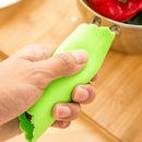 2 PCS Kitchen Peeling Garlic Press Garlic Peeler Does Not Hurt the Hand Silicone Garlic Peeler(Blue)