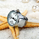 2PCS L04 Dial Quartz Analog Watch Creative Steel Cool Elastic Quartz Finger Ring Watch for Men / Women(White)