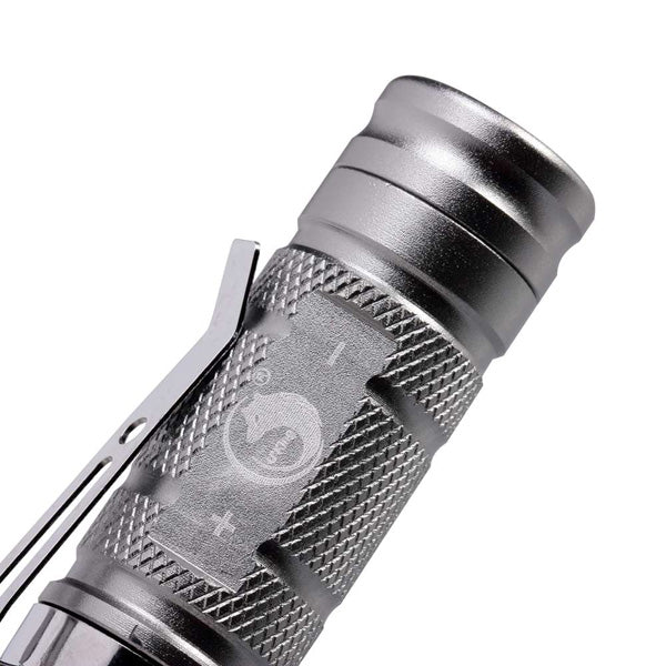 U King ZQ-X1005 XPE 600LM 1Mode Mini Zoomable LED Flashlight 14500