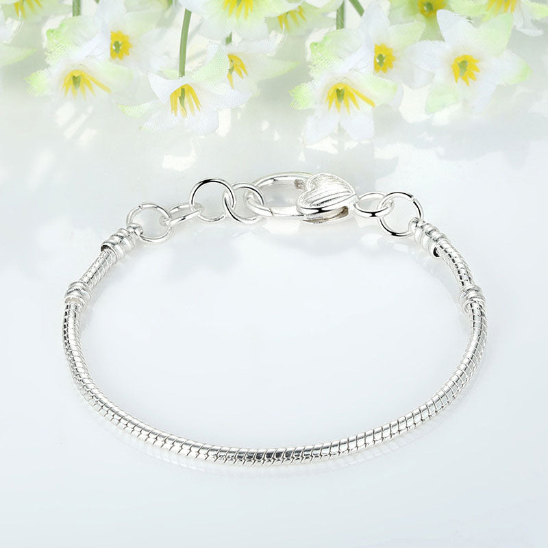 Simple Bracelet Serpent Bone Pattern Love Buckle Elegant Adjustable Jewelry for Women