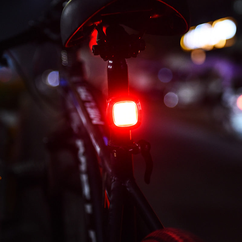 Xmund XD-BL4 60 Lumens 16 COB Smart Sensor Light 10H Running Time 5 Modes USB Rechargeable 90 Adjustable IPX6 Waterproof Outdoor Cycling Bike Tail Light