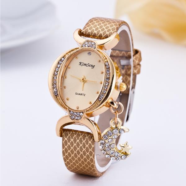 Fashion Moon Pendant Casual Bilateral Drill Oval Women Wristwatch