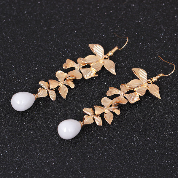 Sweet Ear Drop Earring Gold leaves Oval Beaded Pendant Artificial Peal Earrings Jewelry for Women