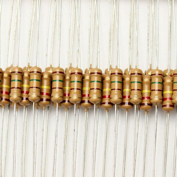 300pcs 30 Value 1ohm-3M 1/2W Carbon Film Resistor