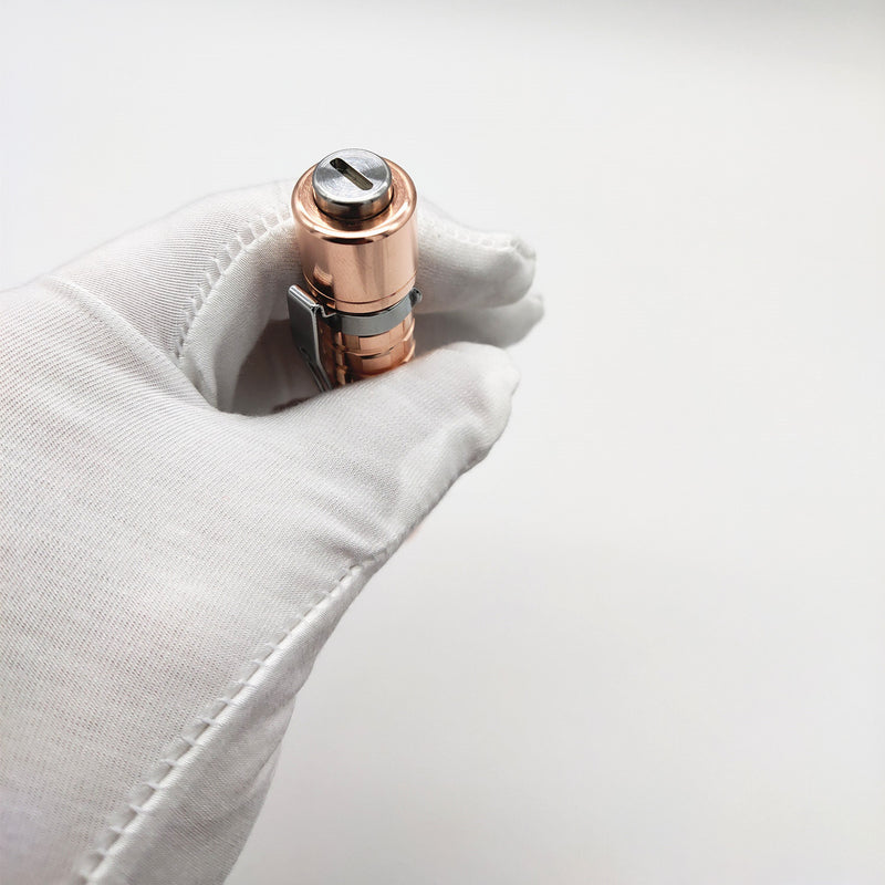 ReyLight Copper Pineapple Mini Nichia 219B 300lm 4500K R9080 High CRI EDC LED Flashlight AAA/10440 Mini LED Keychain Light