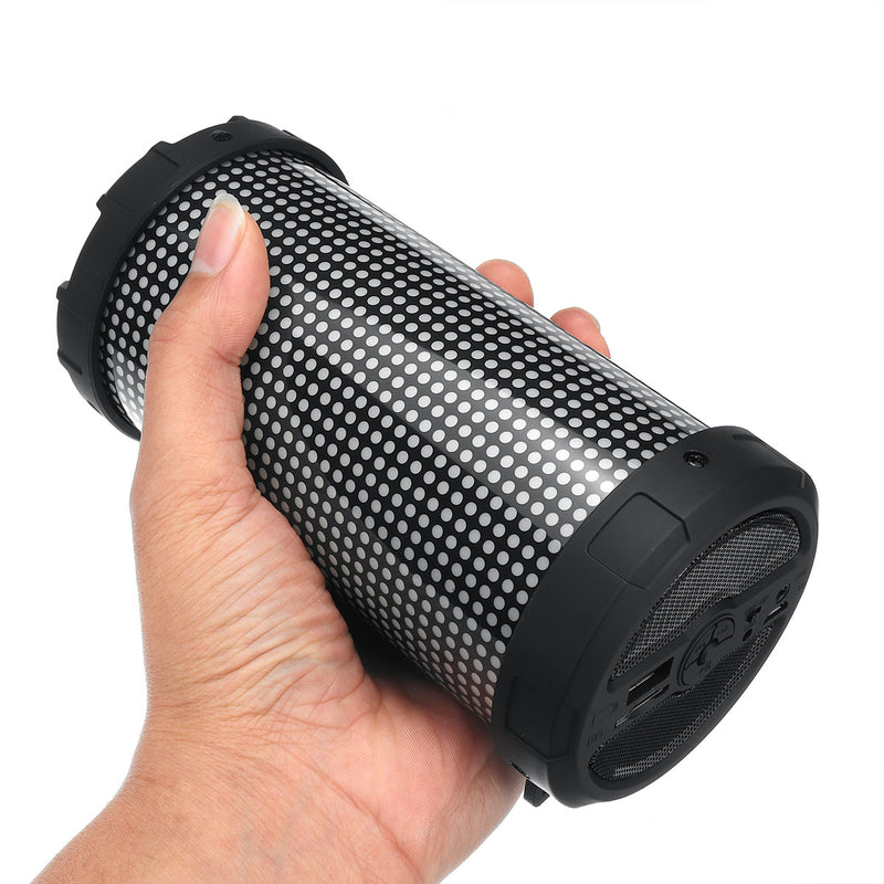 Portable LED bluetooth Speaker Splash-proof Stereo Surround Sound Outdoor Headset Support FM USB AUX TF Card
