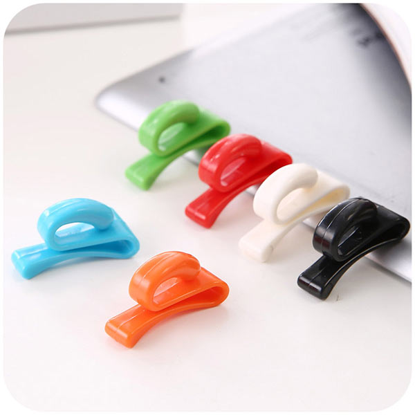 Honana HN-CH006 2pcs Creative Anti Lost Key Hooks Key Inside Holders Colorful Key Clips