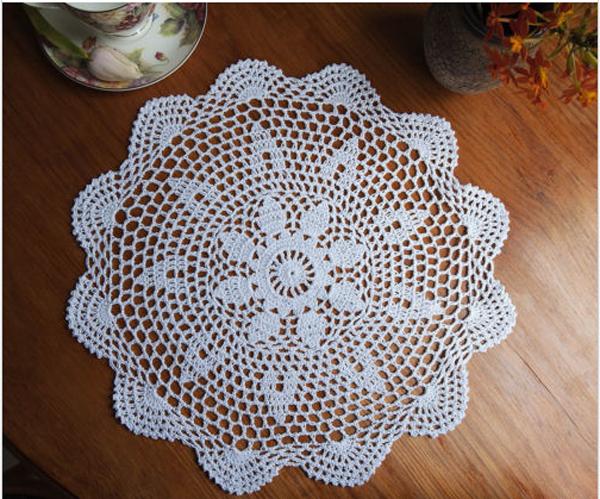 37cm Round White Pure Cotton Yarn Hand Crochet Lace Doily Placemat Tablecloth Decor