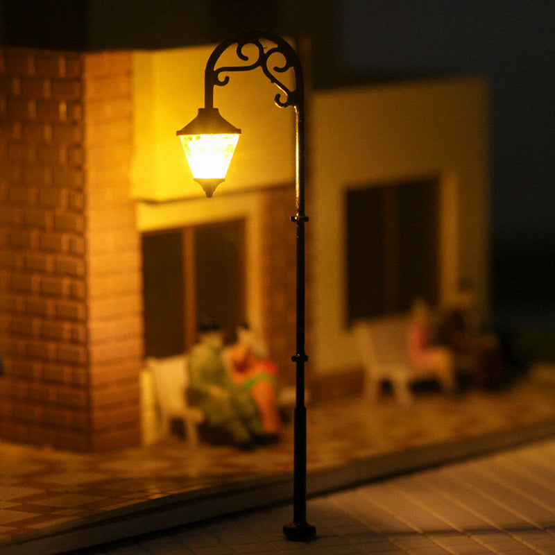 5Pcs Scale 1:87 Model Railway Lamppost Lamps LED Street Garden Train Light