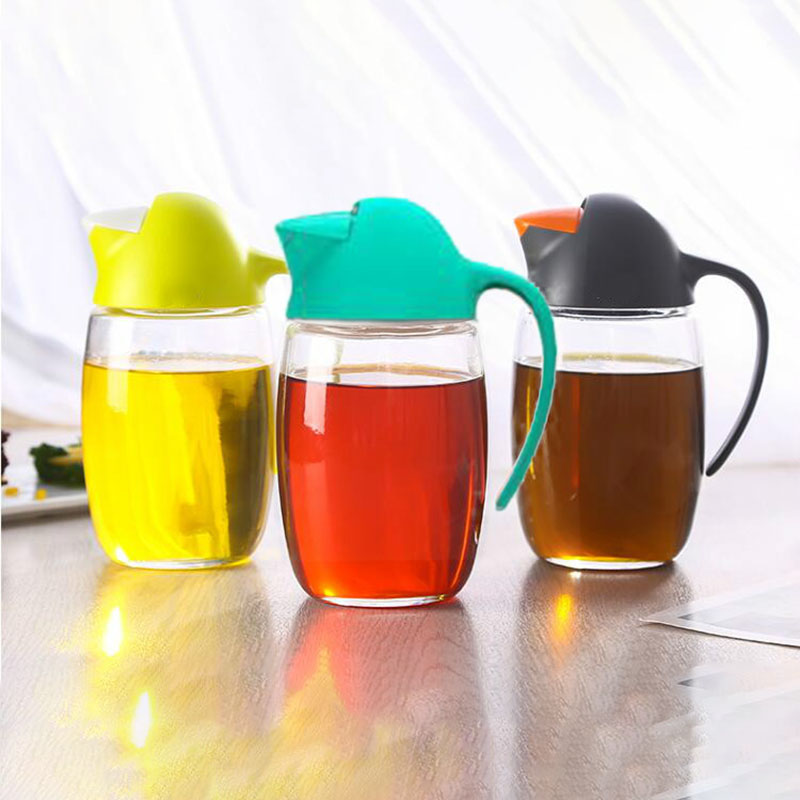 Creative Penguin Automatic Flip Oil Leak Proof Vinegar Dispenser Glass Flavouring Tool Pouring Spout