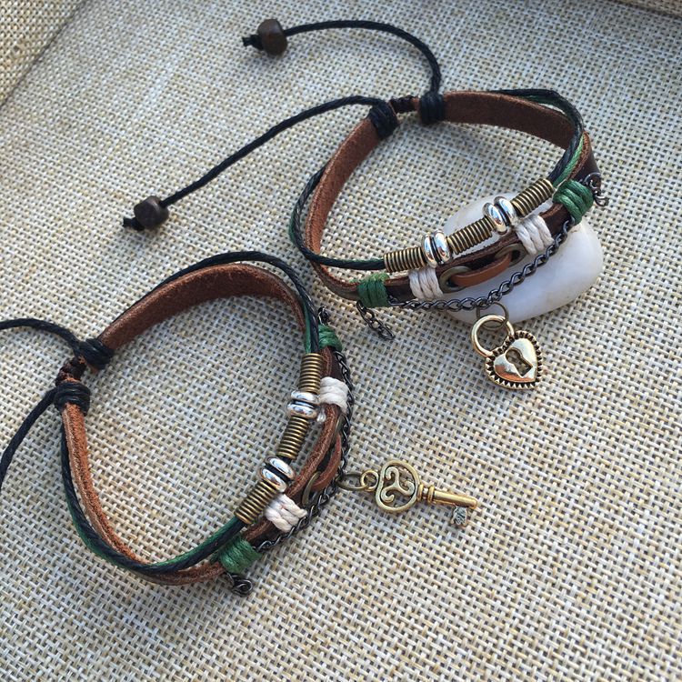 1 Pair Trendy Lock and Key Pendant Lover's Charm Leather Couple Bracelet Valentine's Day Gift