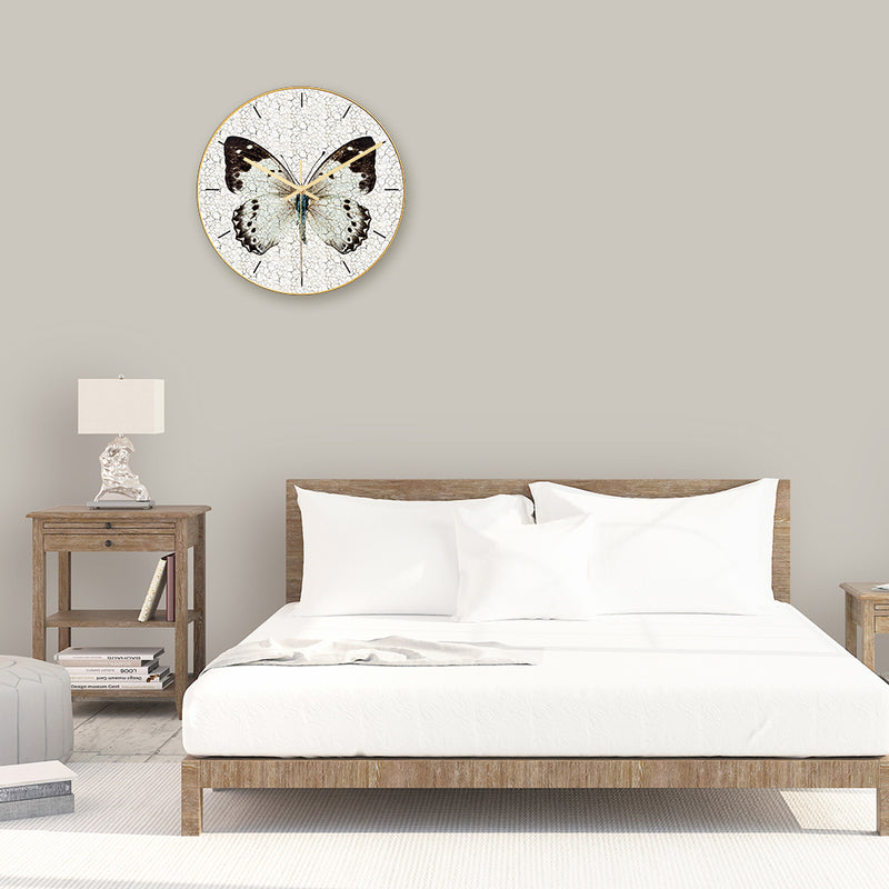 Loskii CC012 Creative Butterfly Pattern Wall Clock Mute Wall Clock Quartz Wall Clock For Home Office Decorations