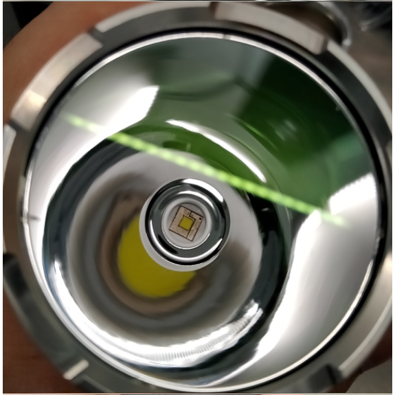 NIGHTWATCH NI40 STALKER XHP50.2 CW 2400Lumens 5Modes Flashlight 26650