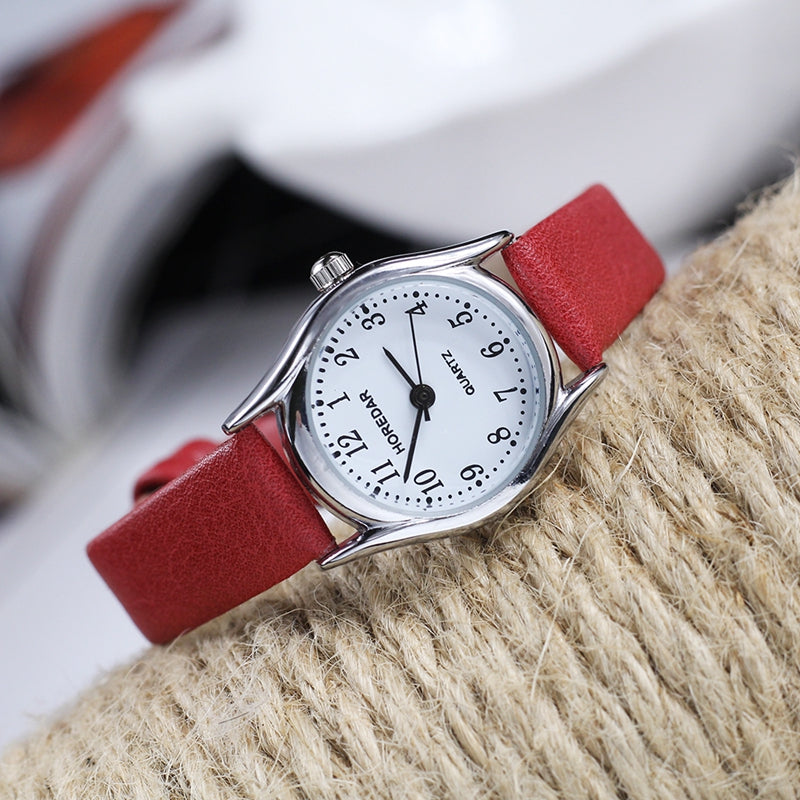 HOREDAR 3079 Retro Style Women Wrist Watch Small Dial Leather Strap Quartz Watches