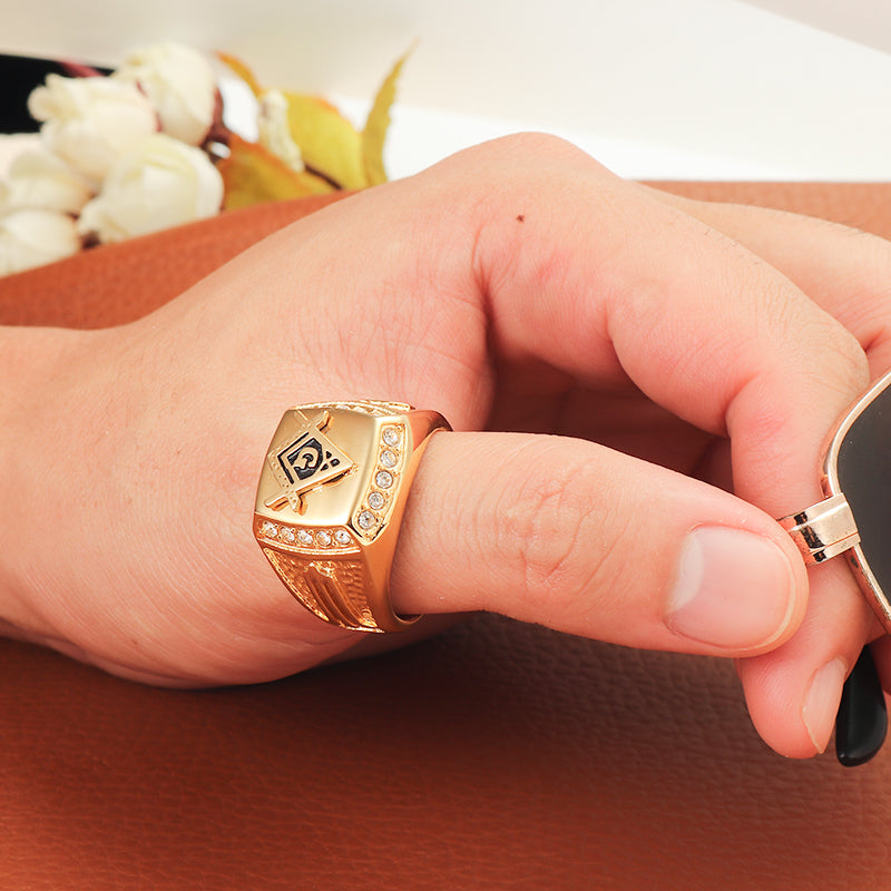 Fashion Gold Titanium Steel Finger Ring Rhinestone Free-Mason Logo Jewelry Gift for Men