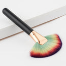 PRO Soft Comestic Large Fan Brush, Face Concealer Contour Powder Foundation Blushing Make Up Tool, Wood Handle