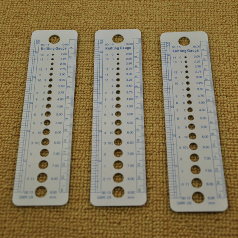1 x Plastic Knitting Needle Size Gauge Ruler - Inches/CM Accessories Tools PPX