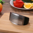 Stainless Steel Curved Garlic Press Chopper Crusher Manual Ginger Mincing Masher