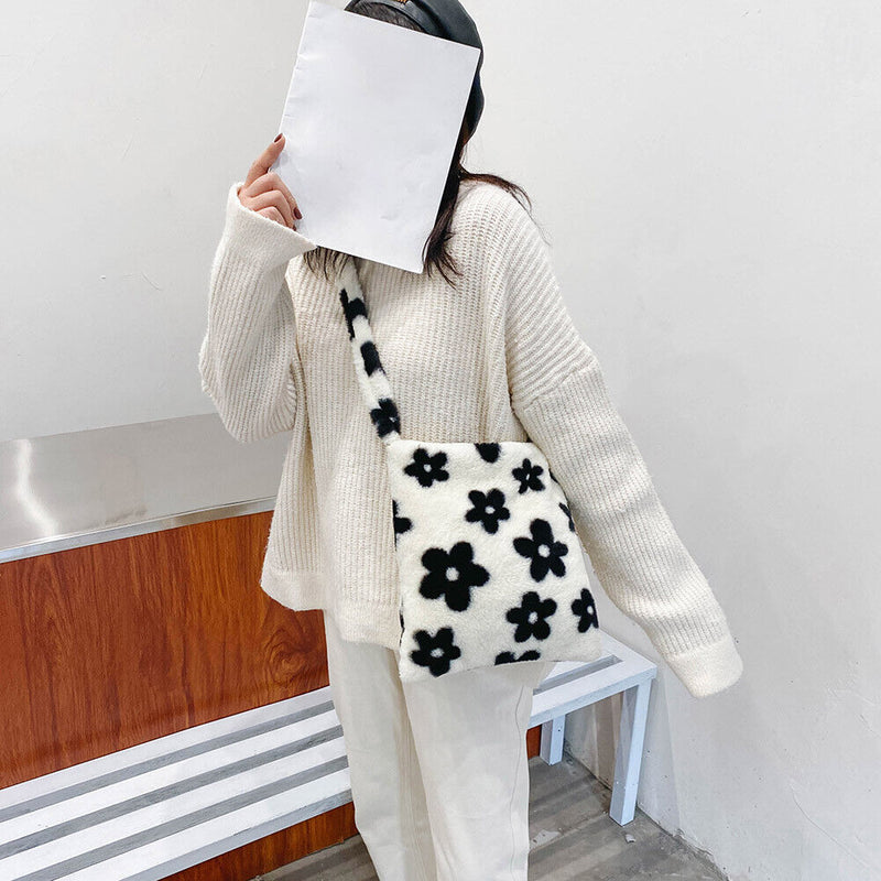 Portable Flower Printed Shoulder Handbag Plush Messenger Bag Street Totes