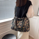 Fashion Lady Handbag Large Capacity Nylon Crossbody Bag Autumn Winter for Travel