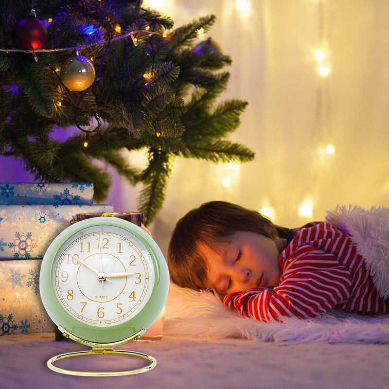 Analog Alarm Clock Light Emitting Silent Non Ticking Clock for Kid (Green)