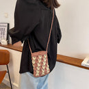 Women Hand-woven Straw Messenger Bag Bucket Small Crossbody Bag (Pink)