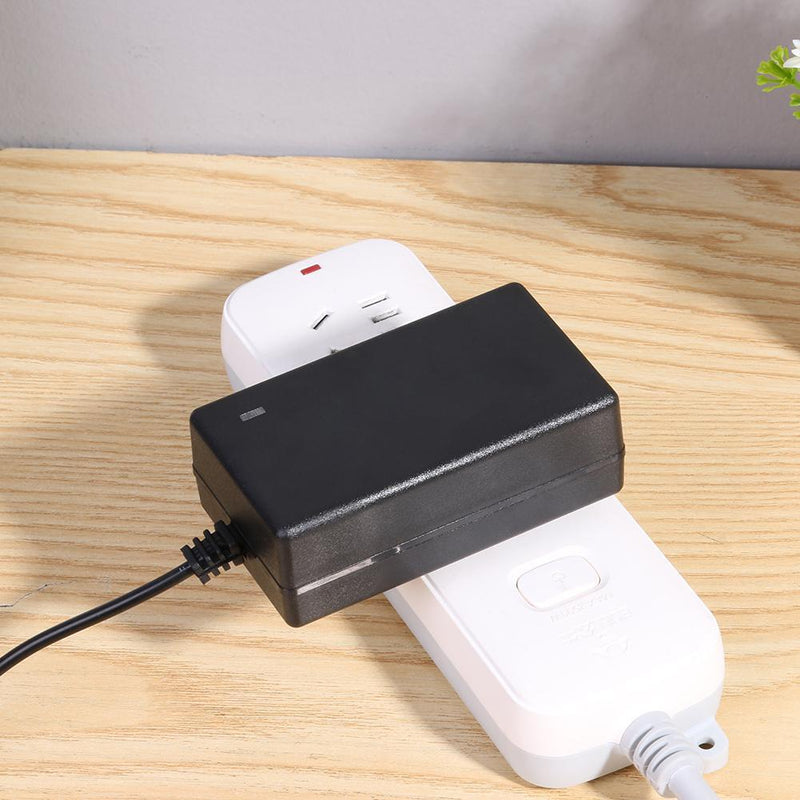 16.8V 1A 18650 Lithium Battery Charger DC5.5mm Power Adapter Charger (EU)