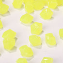 100pcs Luminous Glowing Stones Glow in the Dark Garden Decor Pebble (E) Newly