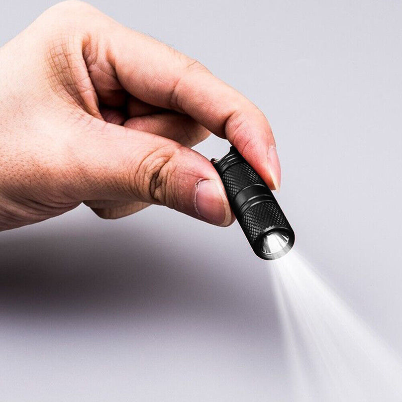 Schlüsselanhänger Taschenlampe Taschenlampe USB wiederaufladbare wasserdichte La