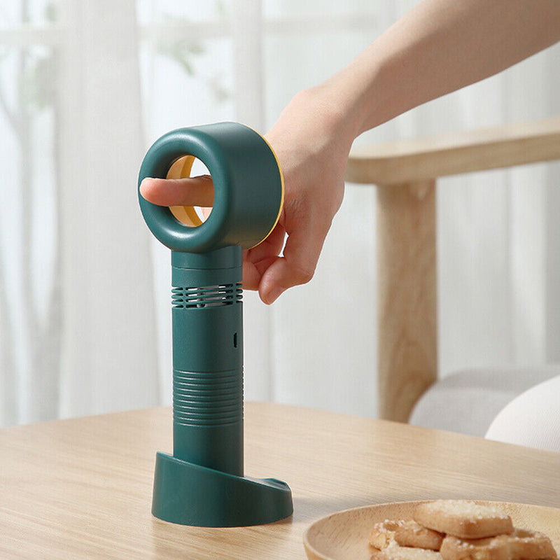 Portable Bladeless Fan Handheld Desktop Summer Travel Mini Cooler (Green)