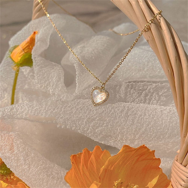 Wedding Gift Women Heart Shaped Necklace Opal Pendant Clavicle Necklace Choker