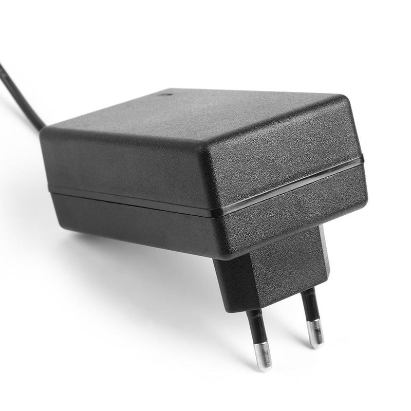 8.4V 2A 18650 Lithium Battery Charger DC5.5mm Power Adapter Charger (EU)
