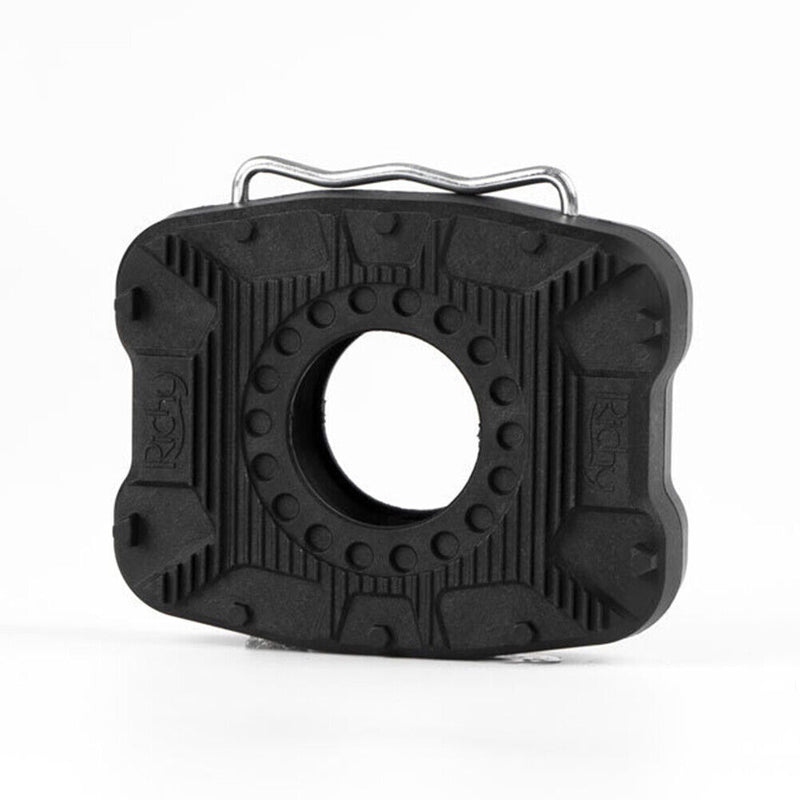 Wardrobe, bed and small dresser, 2 bed bed bedrooms