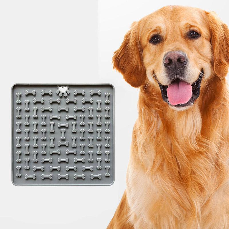 Pet Dogs Cats Slow Food Bowls Lick Mat Training Plate Silicone Treat Dispen