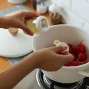 Plastic Seasoning Jar Can Kitchen Spice Salt Pepper Condiment Bottle with Spoon