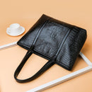 Simple Crocodile Leather Women Shoulder Bag Large Capacity Totes Travel Handbag