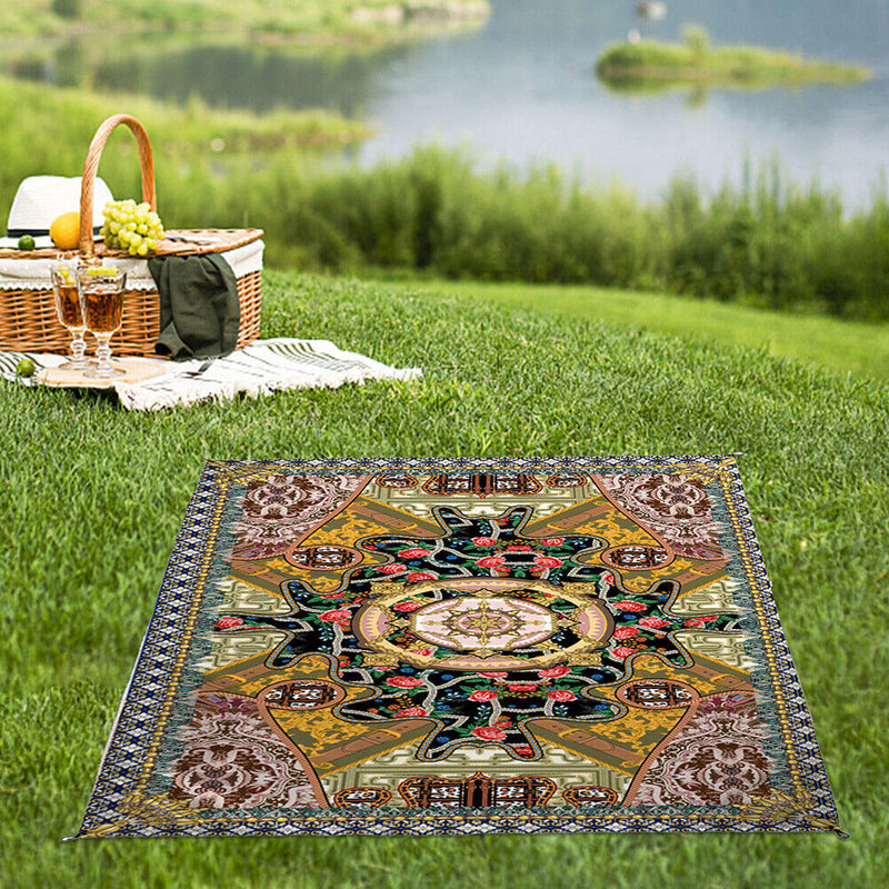 #A Multifunctional Folding Beach Mat Waterproof Portable Camping Picnic Blanket